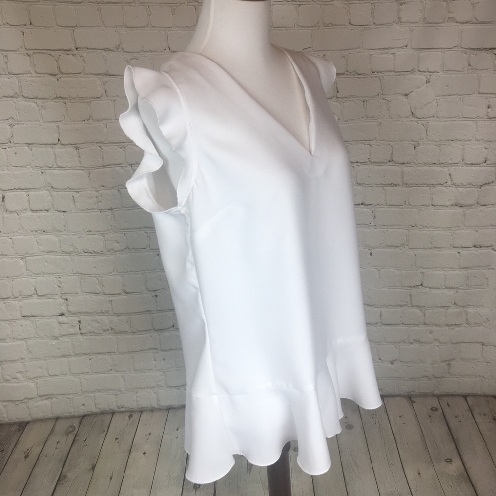 Romantic Ruffled Blouse - Picture 2 of 3